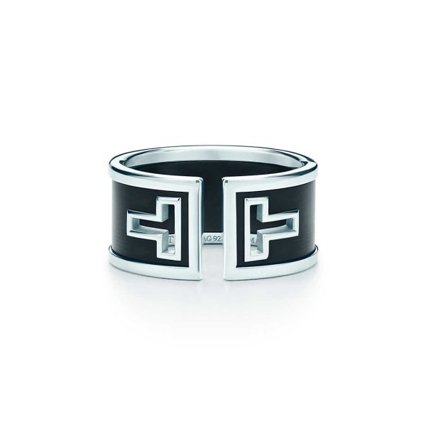 Cutout Ring